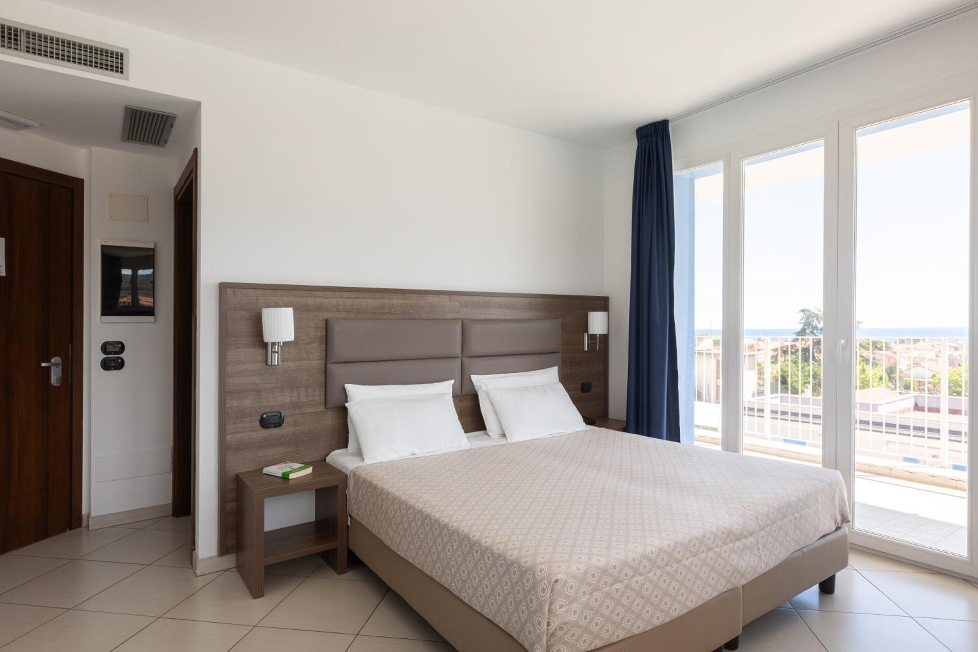 Ai Pozzi Village & 4*