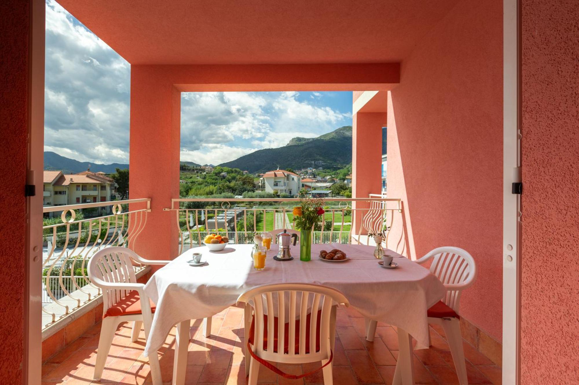 Ai Pozzi Village & Loano
