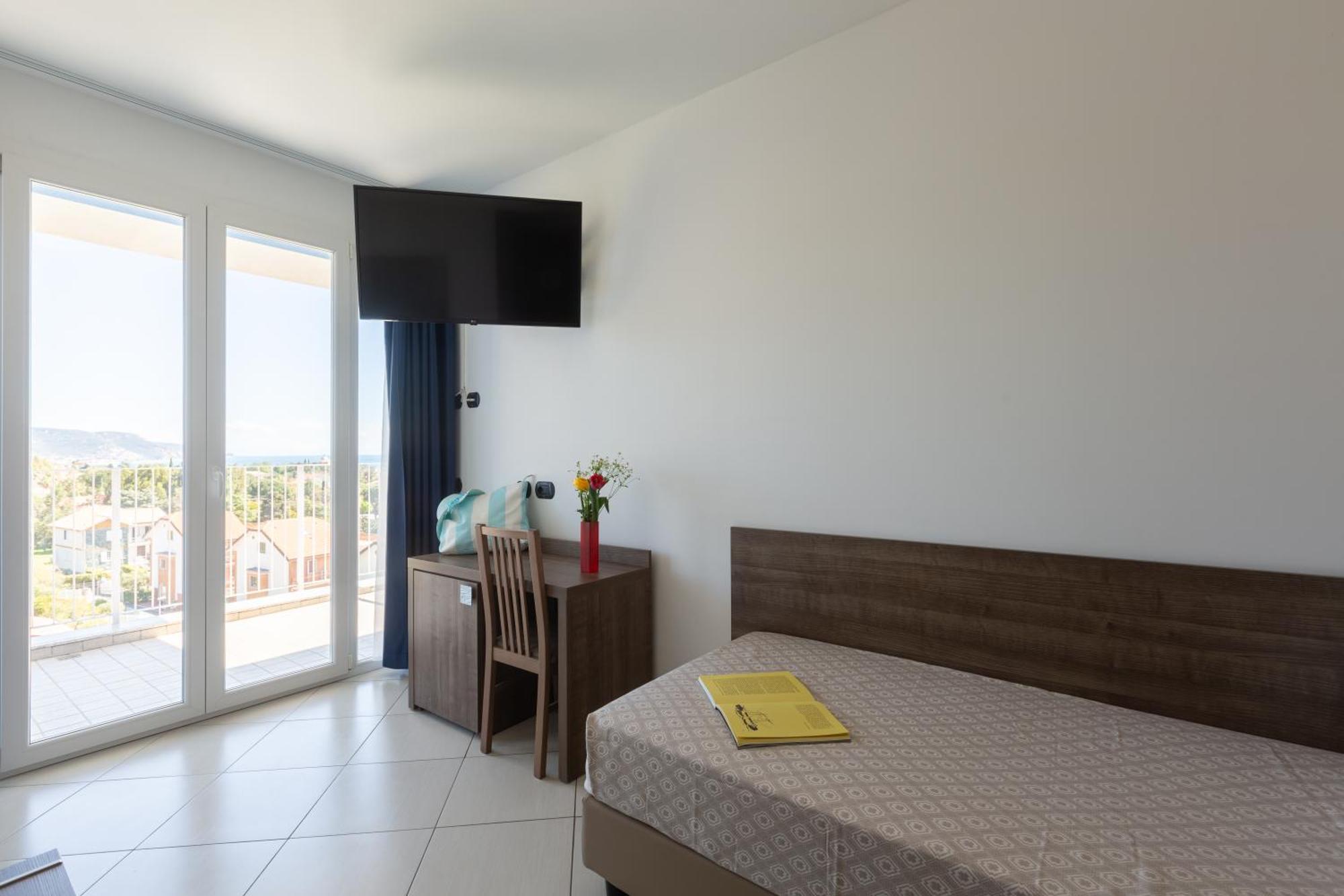 Ai Pozzi Village & 4* Loano