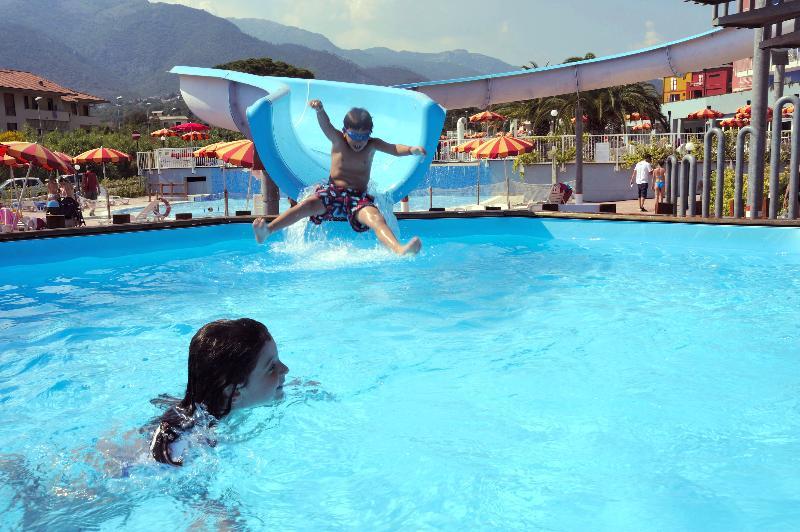Ai Pozzi Village & 4* Loano