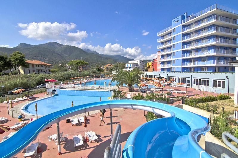 Resort Ai Pozzi Village & 4*